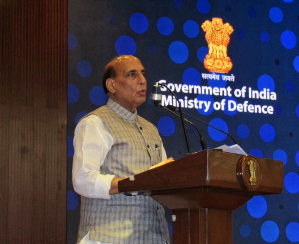 The Weekend Leader - Volatile situation on borders, forces must be ready to respond at short notice: Rajnath